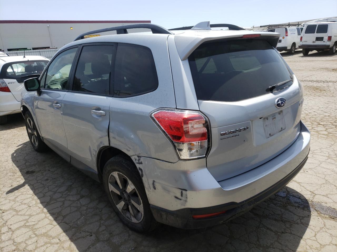 Photo 3 from auction – 2017 SUBARU FORESTER 2 with VIN JF2SJAEC3HG457355