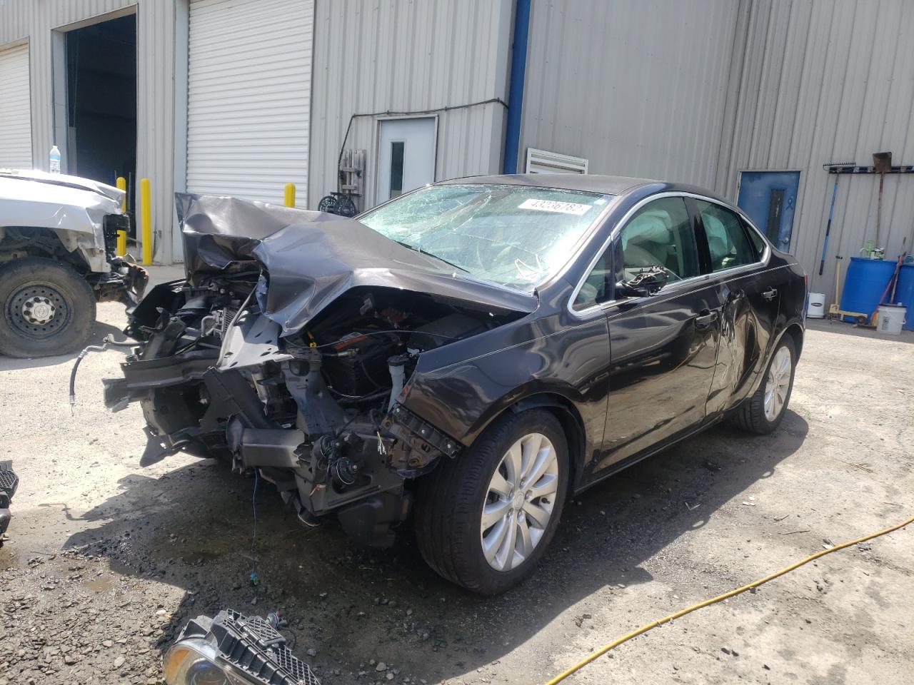 Photo 2 from auction – 2015 BUICK VERANO with VIN 1G4PP5SK6F4189126