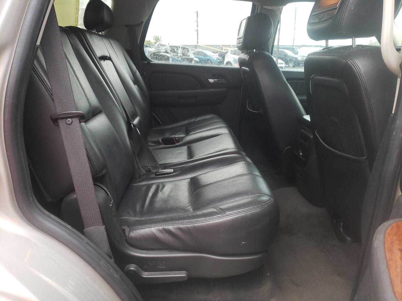 Photo 6 from auction – 2008 GMC YUKON with VIN 1GKFK13058J201148