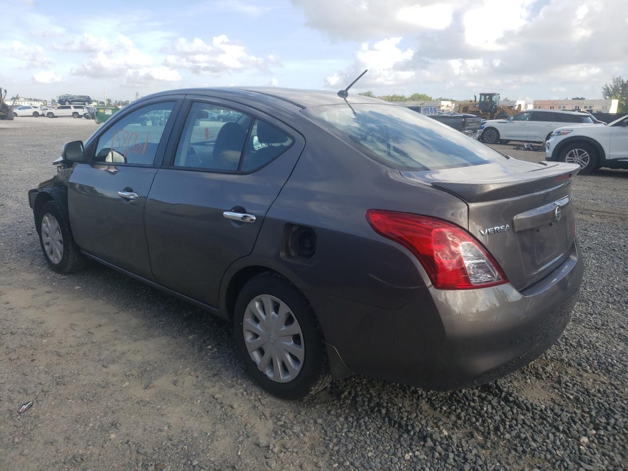 Photo 3 from auction – 2013 NISSAN VERSA S with VIN 3N1CN7AP5DL860653