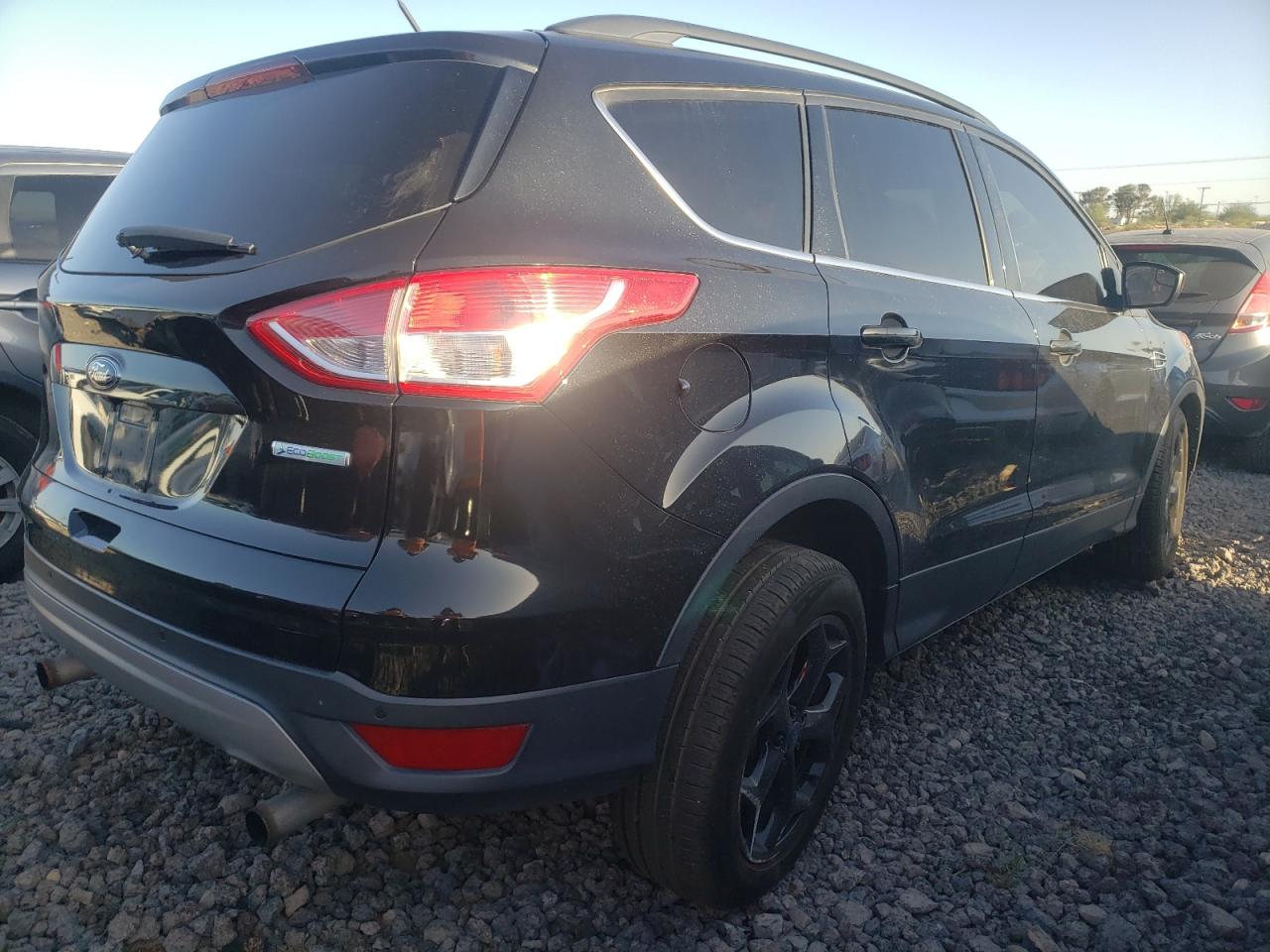 Photo 4 from auction – 2015 FORD ESCAPE SE with VIN 1FMCU0G90FUB27365