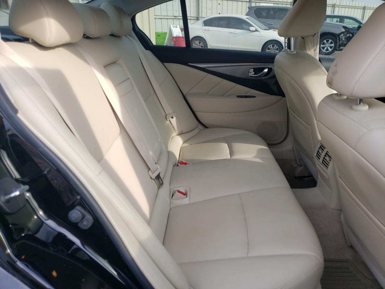 Photo 6 from auction – 2015 INFINITI Q50 BASE with VIN JN1BV7AP0FM345533
