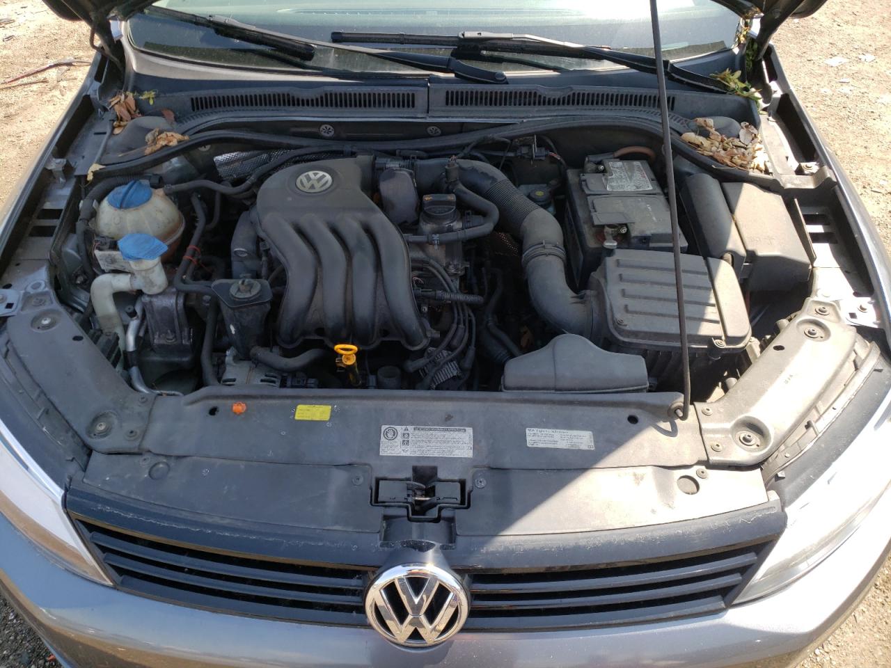 Photo 7 from auction – 2013 VOLKSWAGEN JETTA with VIN 3VW2K7AJ2DM230562