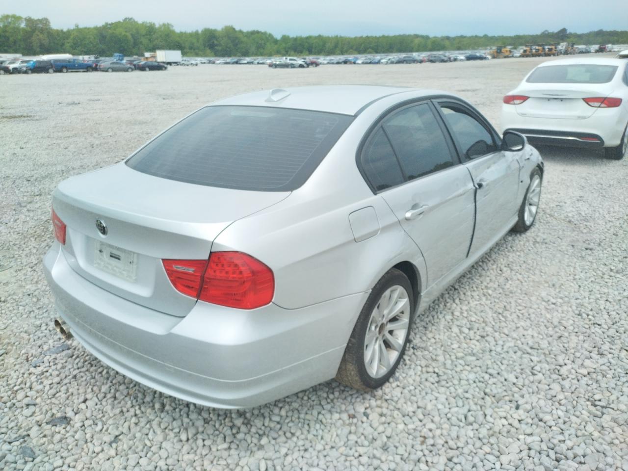 Photo 4 from auction – 2011 BMW 328 XI with VIN WBAPK7C59BA970027