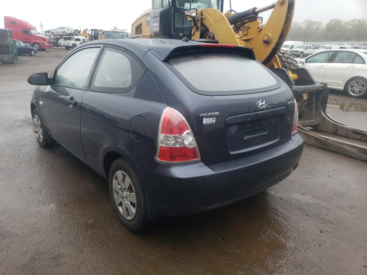 Photo 3 from auction – 2008 HYUNDAI ACCENT GS with VIN KMHCM36C08U059408