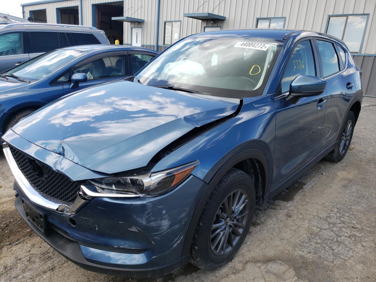Photo 2 from auction – 2019 MAZDA CX-5 SPORT with VIN JM3KFBBM2K0591770