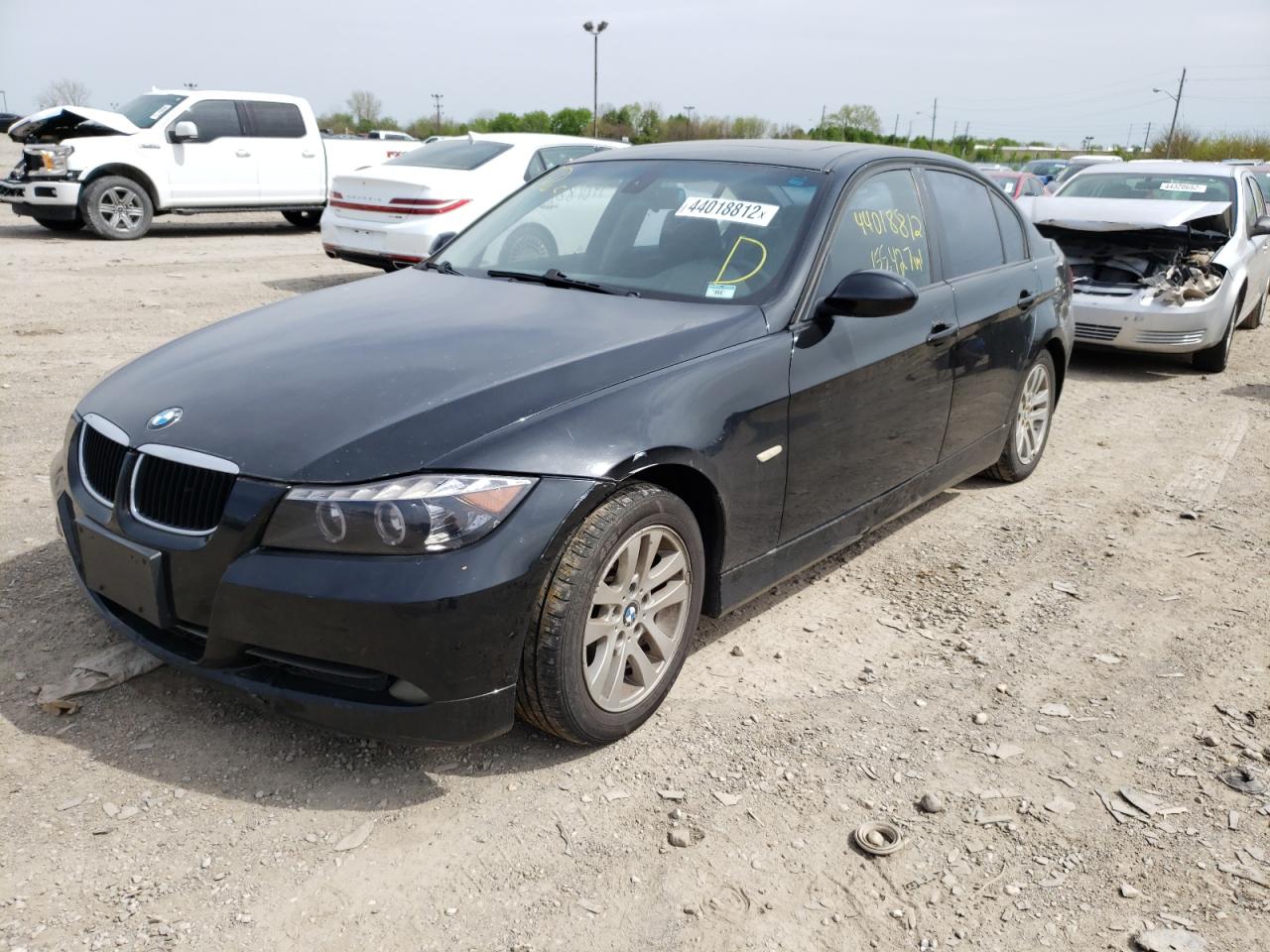 Photo 2 from auction – 2007 BMW 328 I with VIN WBAVA33547KX78390