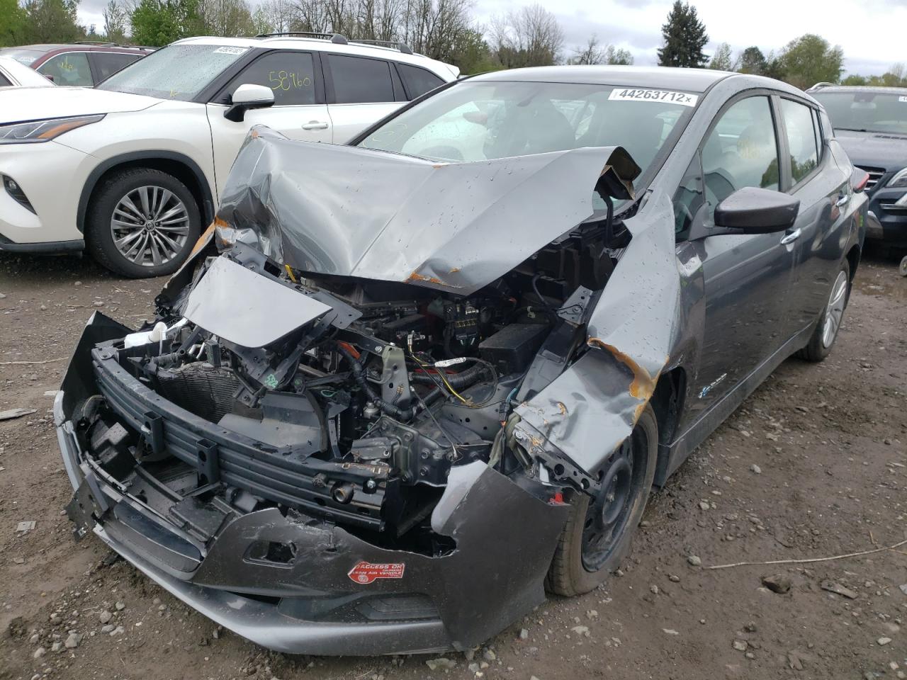 Photo 2 from auction – 2018 NISSAN LEAF S with VIN 1N4AZ1CP4JC304849