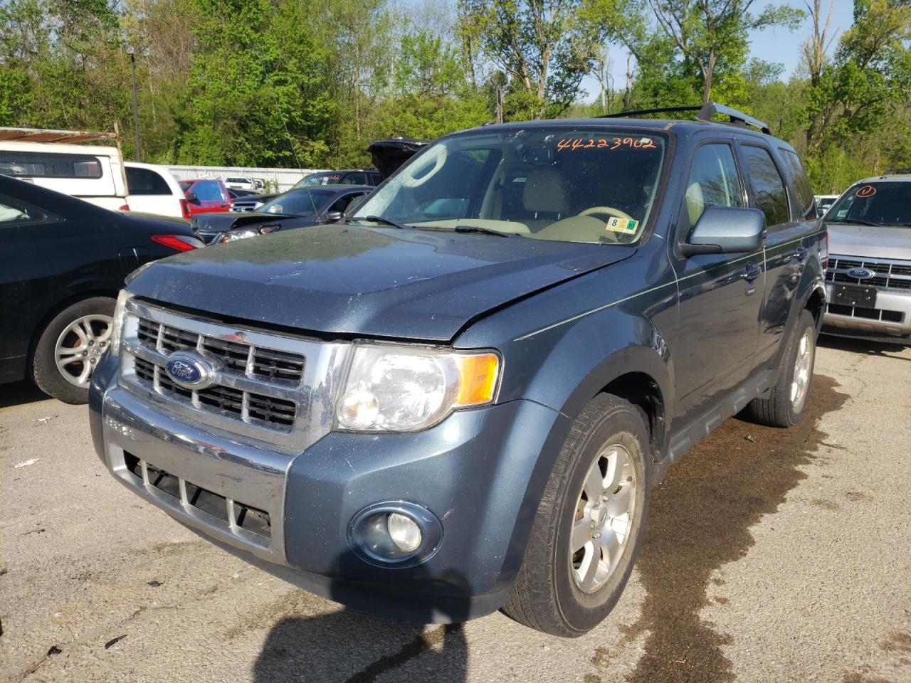 Photo 2 from auction – 2011 FORD ESCAPE LIM with VIN 1FMCU9EG2BKB57138