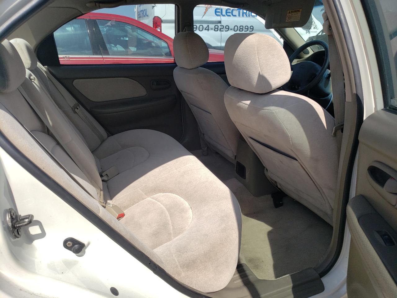 Photo 6 from auction – 2000 HYUNDAI SONATA BAS with VIN KMHWF25V6YA246027