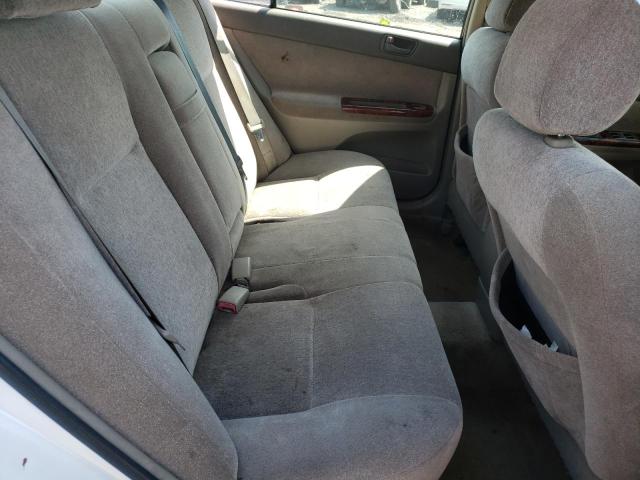 Photo 6 from auction – 2004 TOYOTA CAMRY LE with VIN JTDBE32K940284230