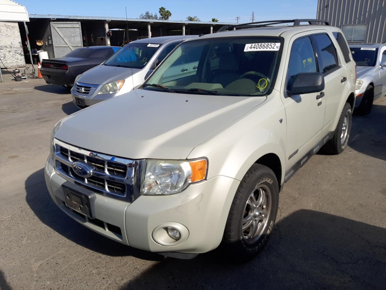 Photo 2 from auction – 2008 FORD ESCAPE XLT with VIN 1FMCU03178KB86363