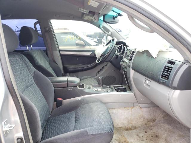 Photo 5 from auction – 2005 TOYOTA 4RUNNER SR with VIN JTEZU14R358027790