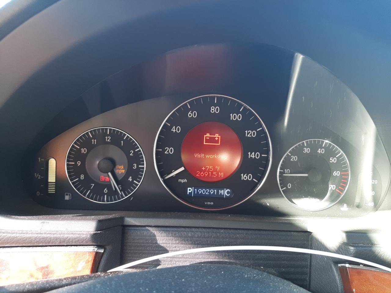 Photo 8 from auction – 2005 MERCEDES-BENZ E 320 4MAT with VIN WDBUF82J35X167017