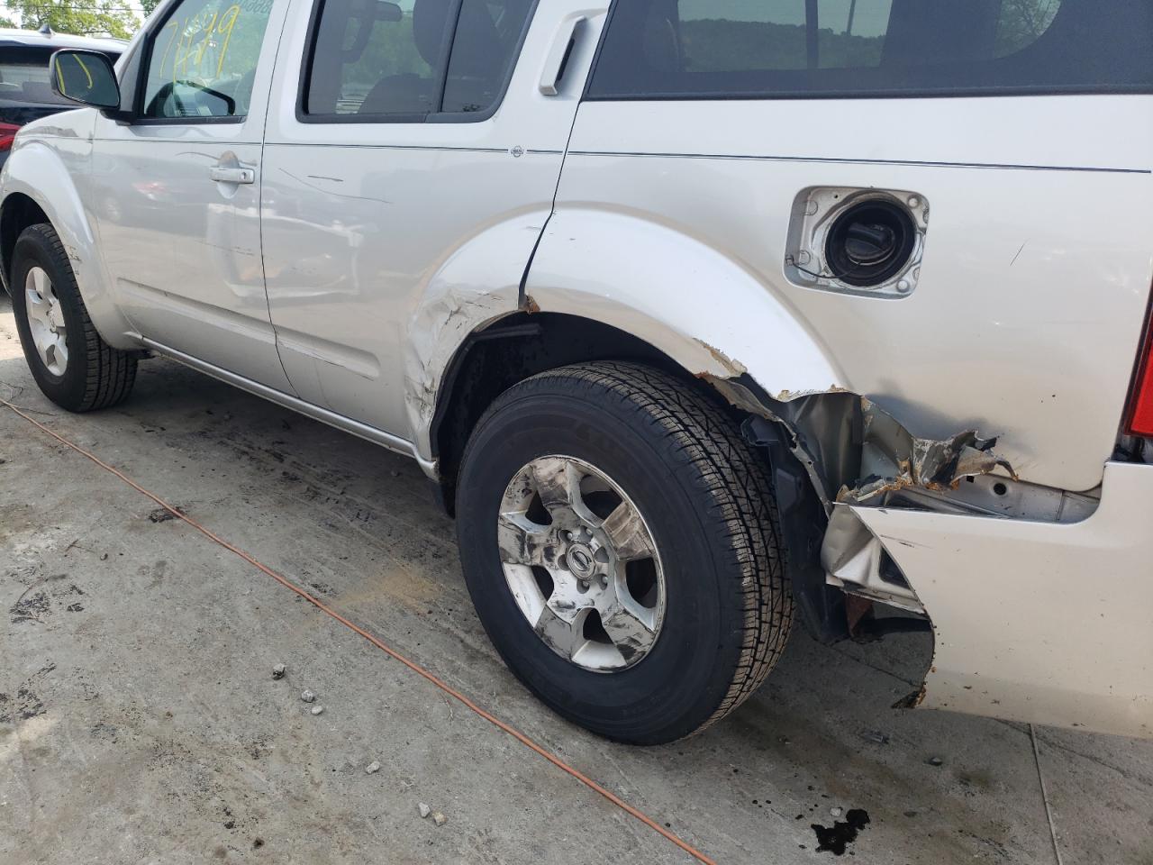 Photo 9 from auction – 2010 NISSAN PATHFINDER with VIN 5N1AR1NB1AC620555
