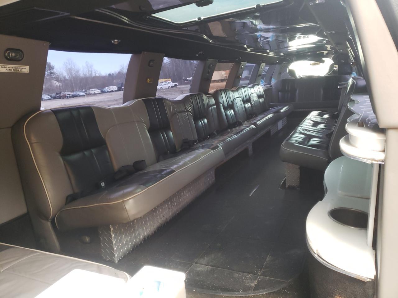 Photo 6 from auction – 2000 FORD EXCURSION with VIN 1FMNU40S2YEC52300