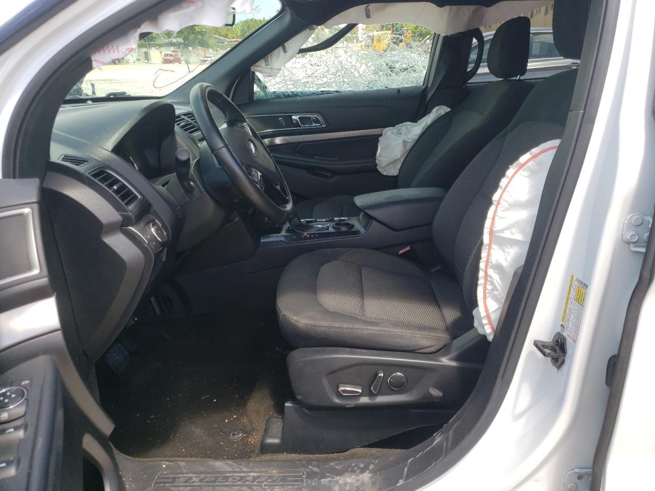 Photo 5 from auction – 2018 FORD EXPLORER X with VIN 1FM5K7D86JGA23781