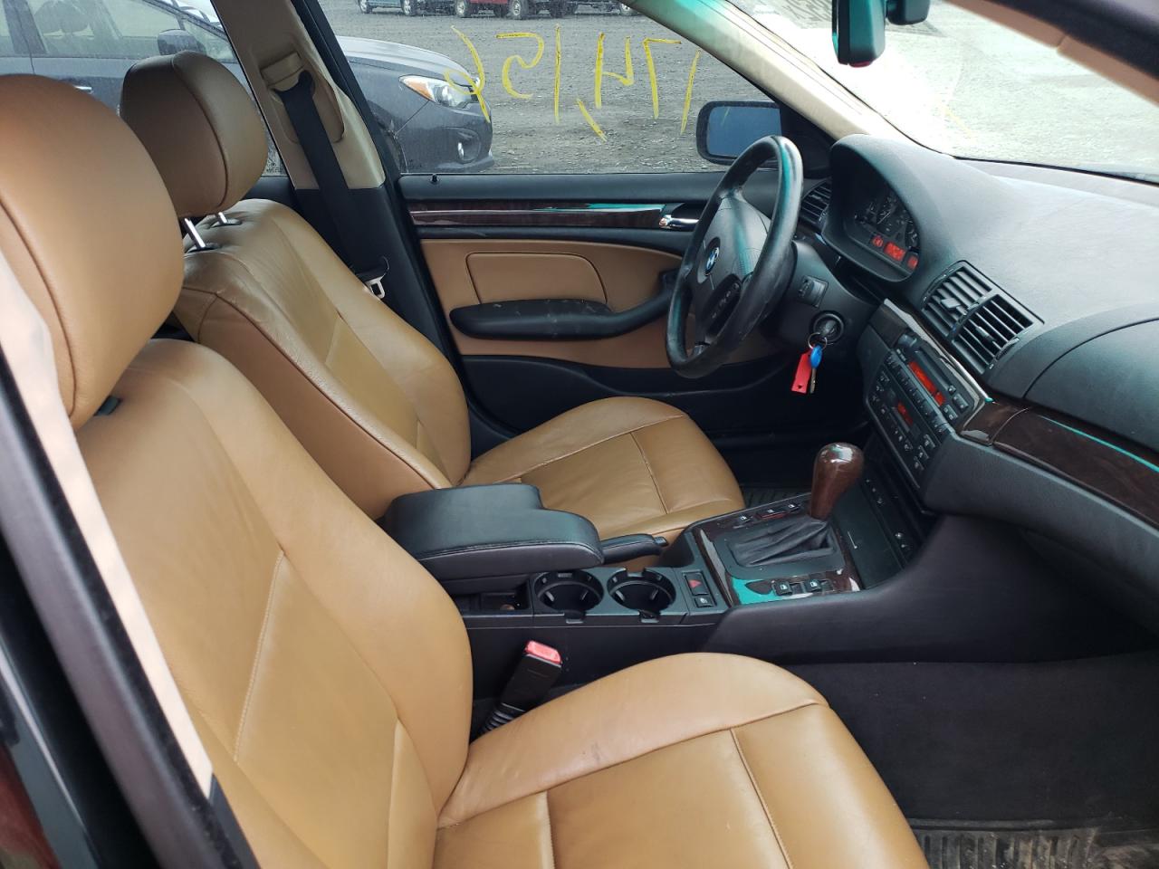 Photo 5 from auction – 2002 BMW 325 XI with VIN WBAEU33472PF68623