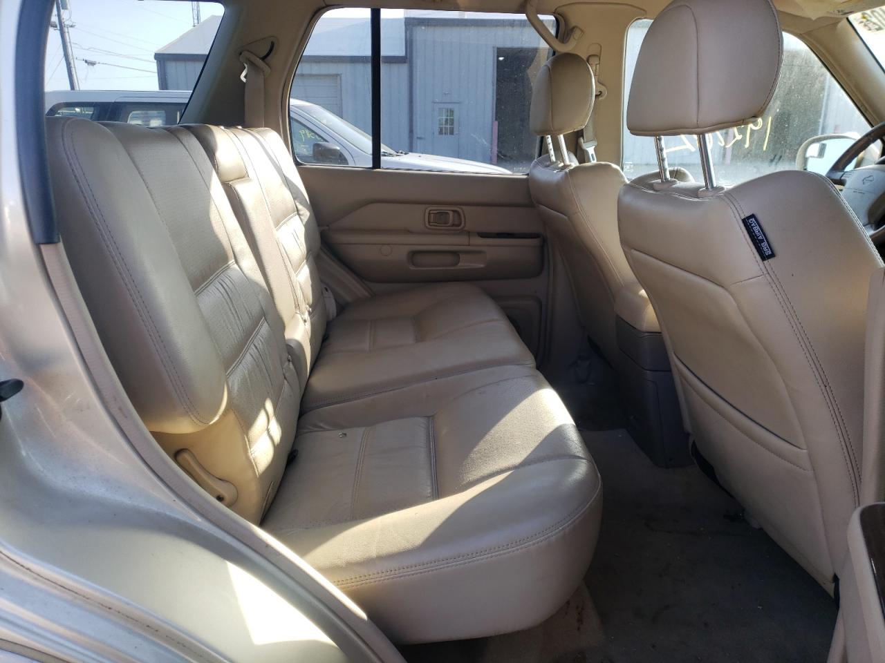 Photo 6 from auction – 2001 NISSAN PATHFINDER with VIN JN8DR07X41W503950