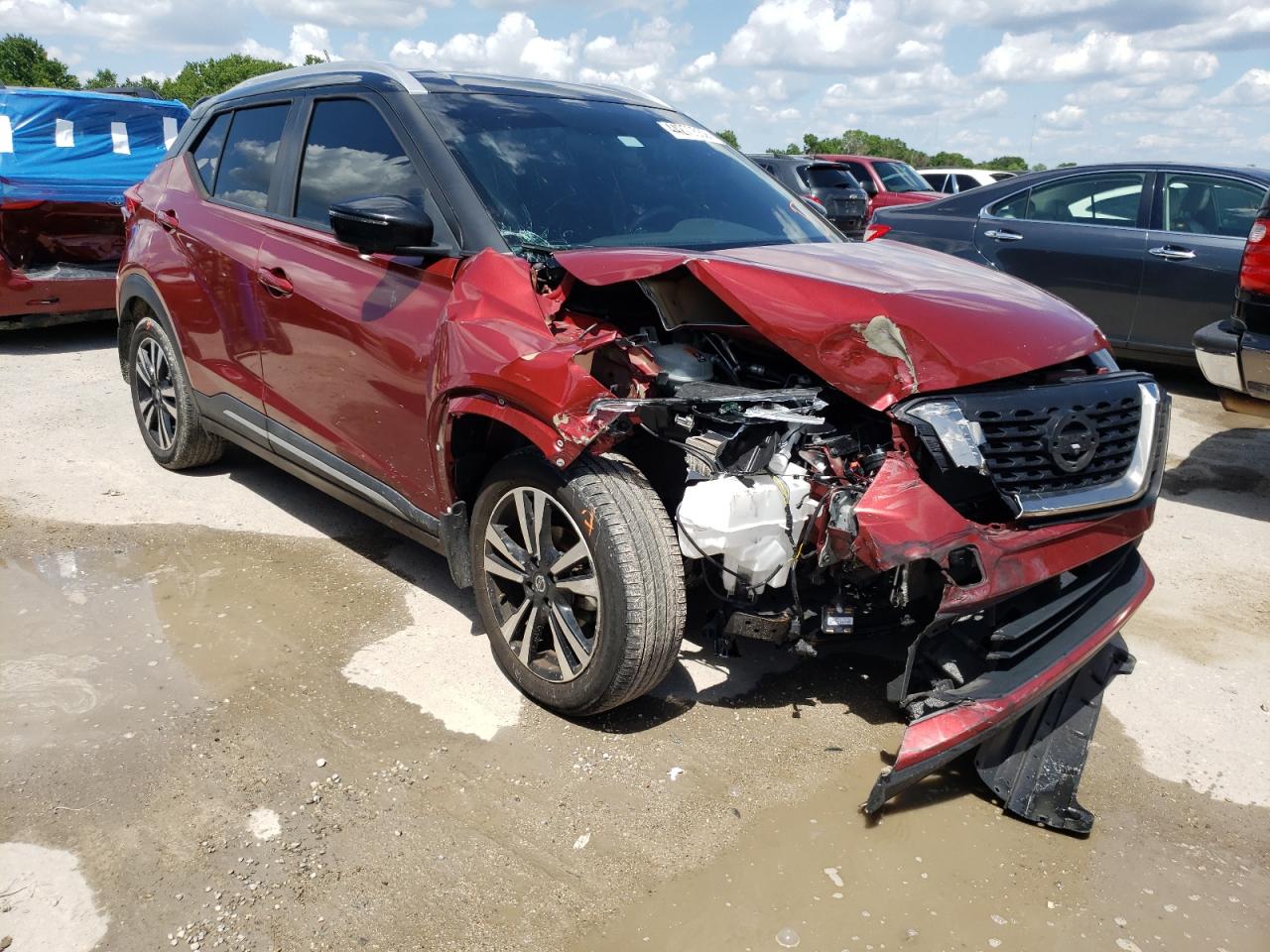 NISSAN KICKS S 2019 with VIN 3N1CP5CU3KL529228 - Photo from auction