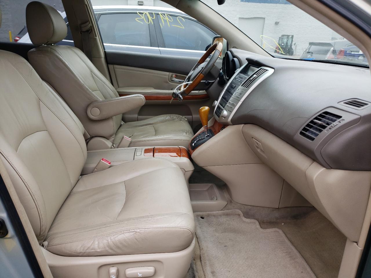 Photo 5 from auction – 2004 LEXUS RX 330 with VIN JTJGA31U640024563