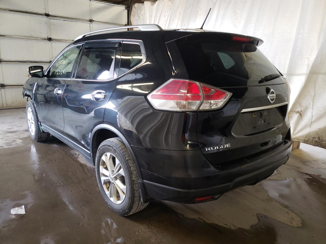 Photo 3 from auction – 2015 NISSAN ROGUE S with VIN KNMAT2MV1FP557982