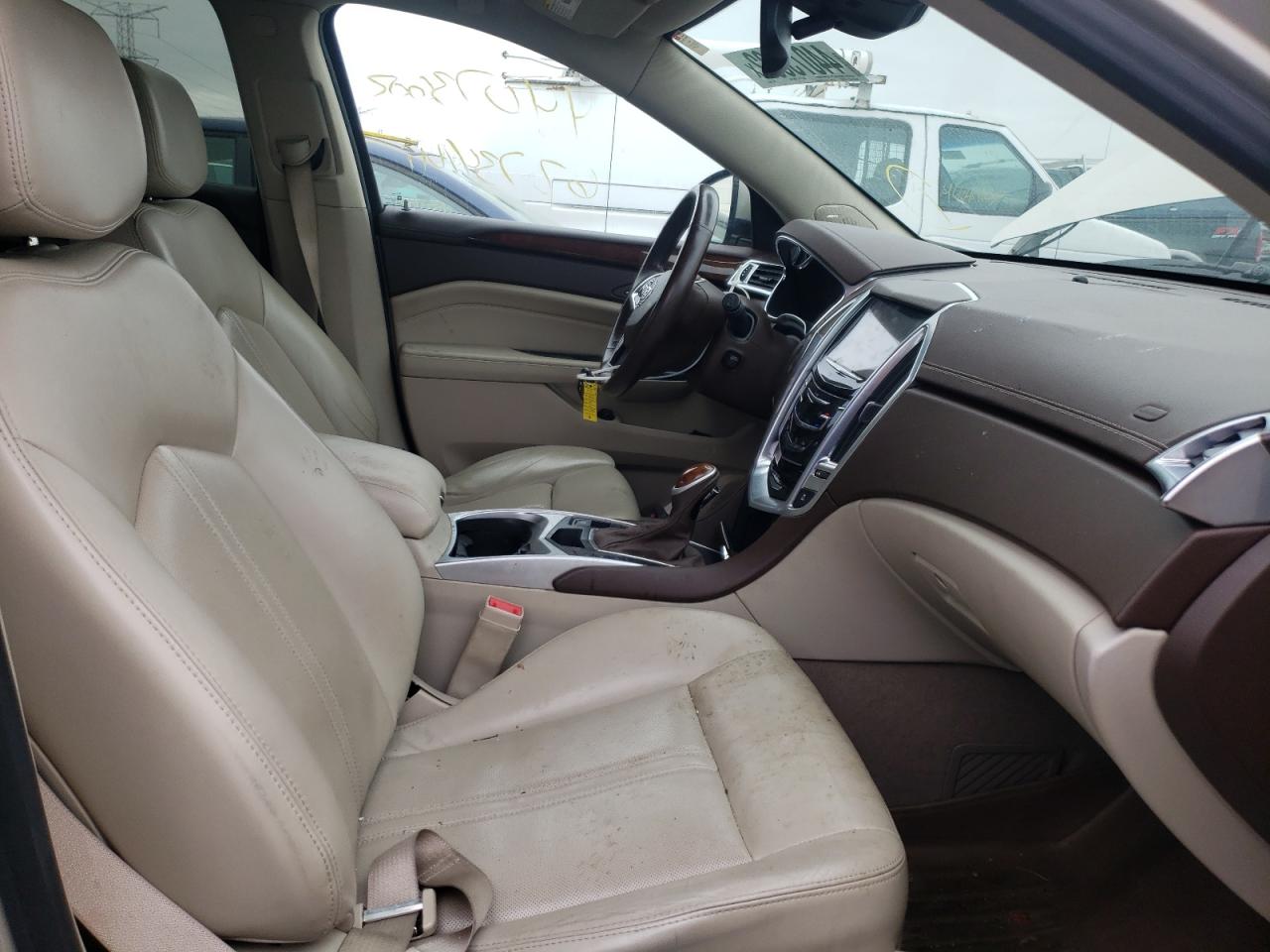 Photo 5 from auction – 2015 CADILLAC SRX LUXURY with VIN 3GYFNEE36FS536233