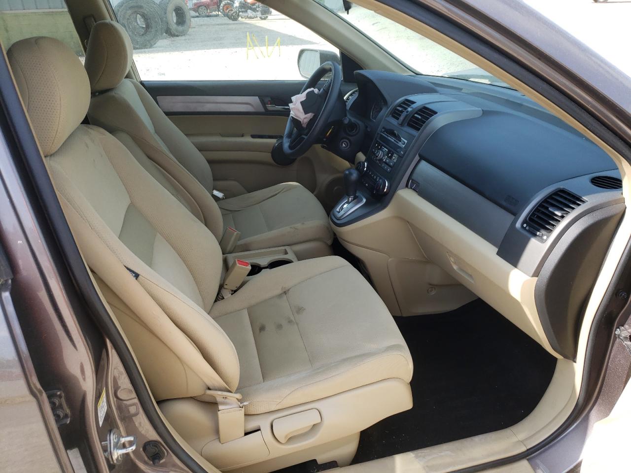 Photo 5 from auction – 2011 HONDA CR-V SE with VIN 5J6RE4H41BL008255