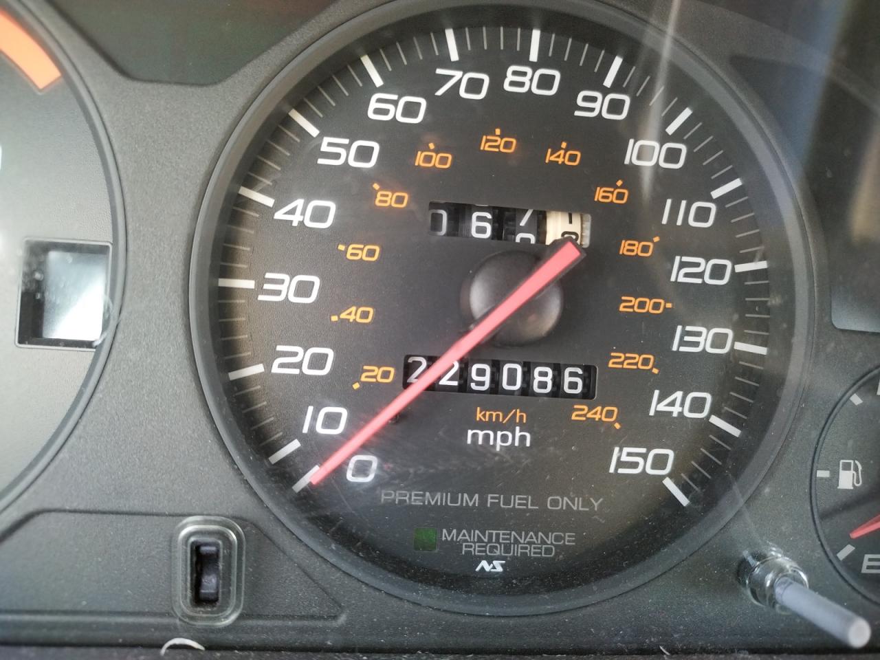 Photo 8 from auction – 2001 HONDA PRELUDE with VIN JHMBB62461C003375