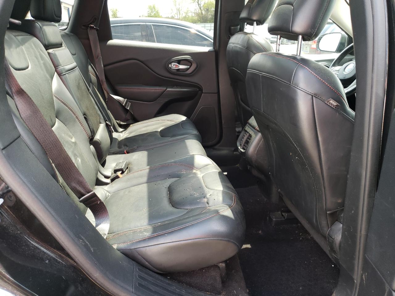 Photo 6 from auction – 2016 JEEP CHEROKEE T with VIN 1C4PJMBS4GW242167