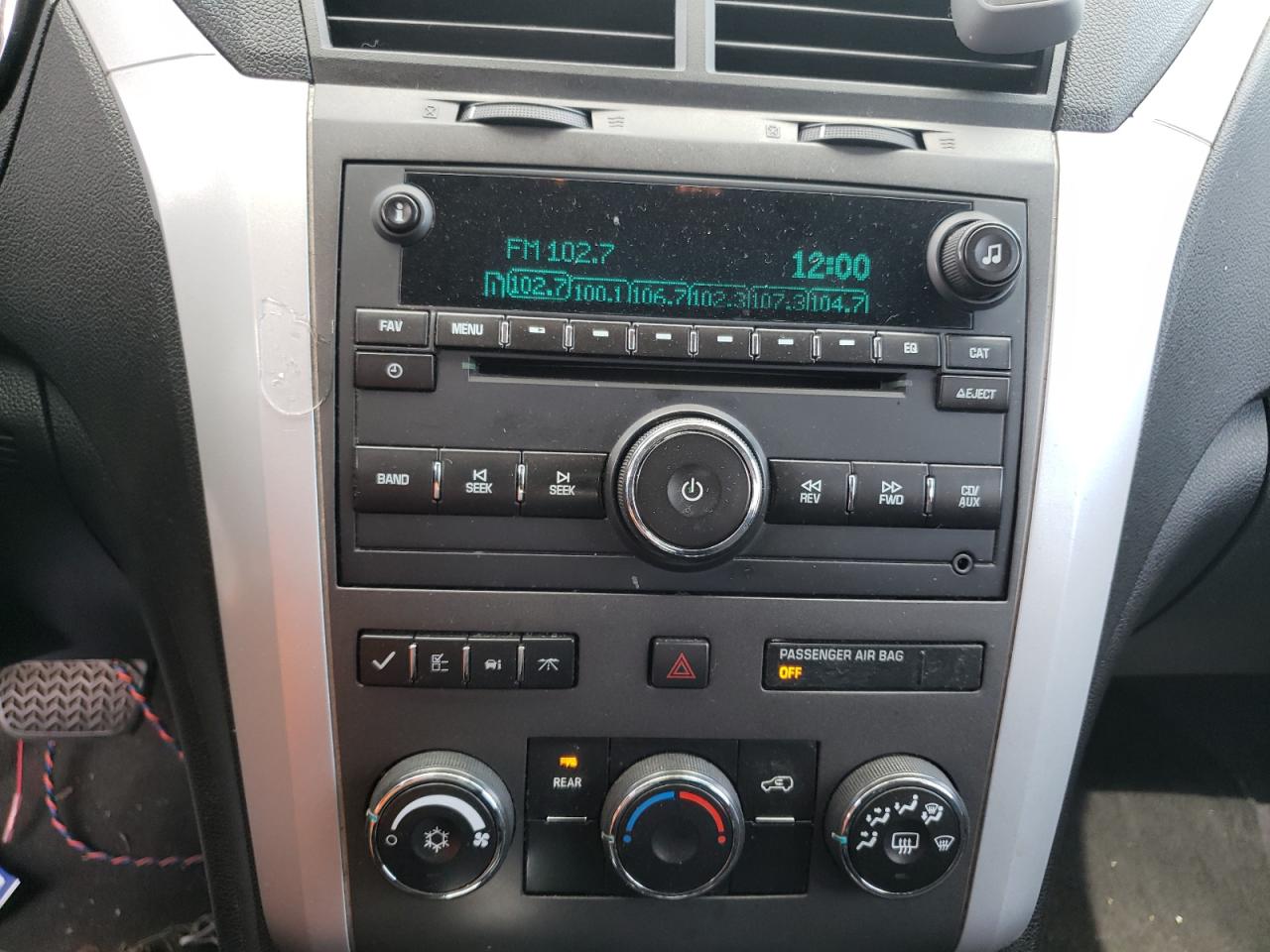 Фото 9 с аукциона – 2010 CHEVROLET TRAVERSE L с VIN 1GNLRFED2AS107971