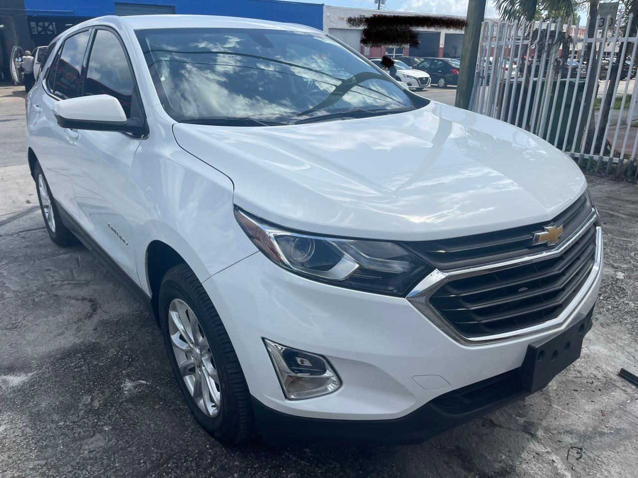 CHEVROLET EQUINOX LT 2018 with VIN 2GNAXSEV3J6120276 - Photo from auction
