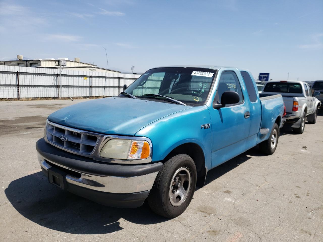 Photo 2 from auction – 1997 FORD F150 with VIN 1FTDX0764VKB06261