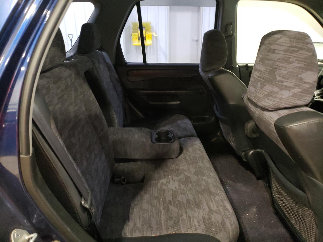 Photo 6 from auction – 2003 HONDA CR-V LX with VIN JHLRD78493C010334
