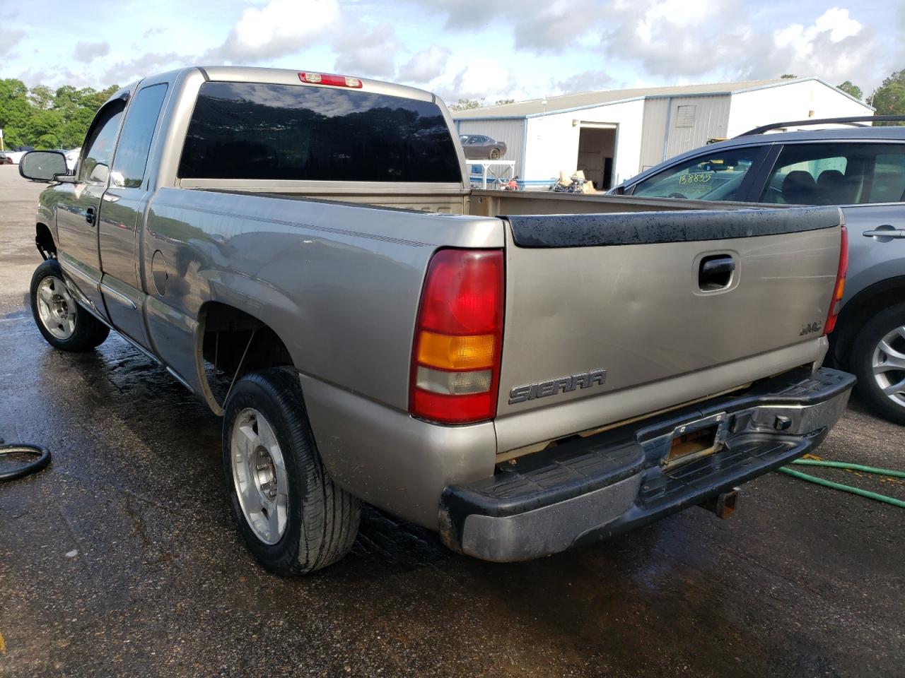 Photo 3 from auction – 2003 GMC NEW SIERRA with VIN 2GTEC19V931332285