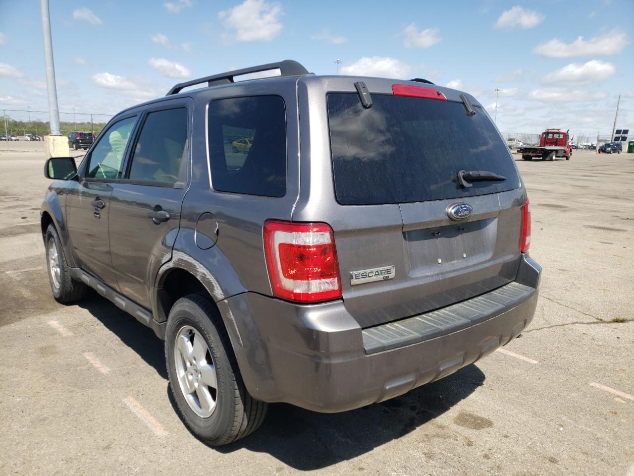 Photo 3 from auction – 2009 FORD ESCAPE XLT with VIN 1FMCU03G89KA44254