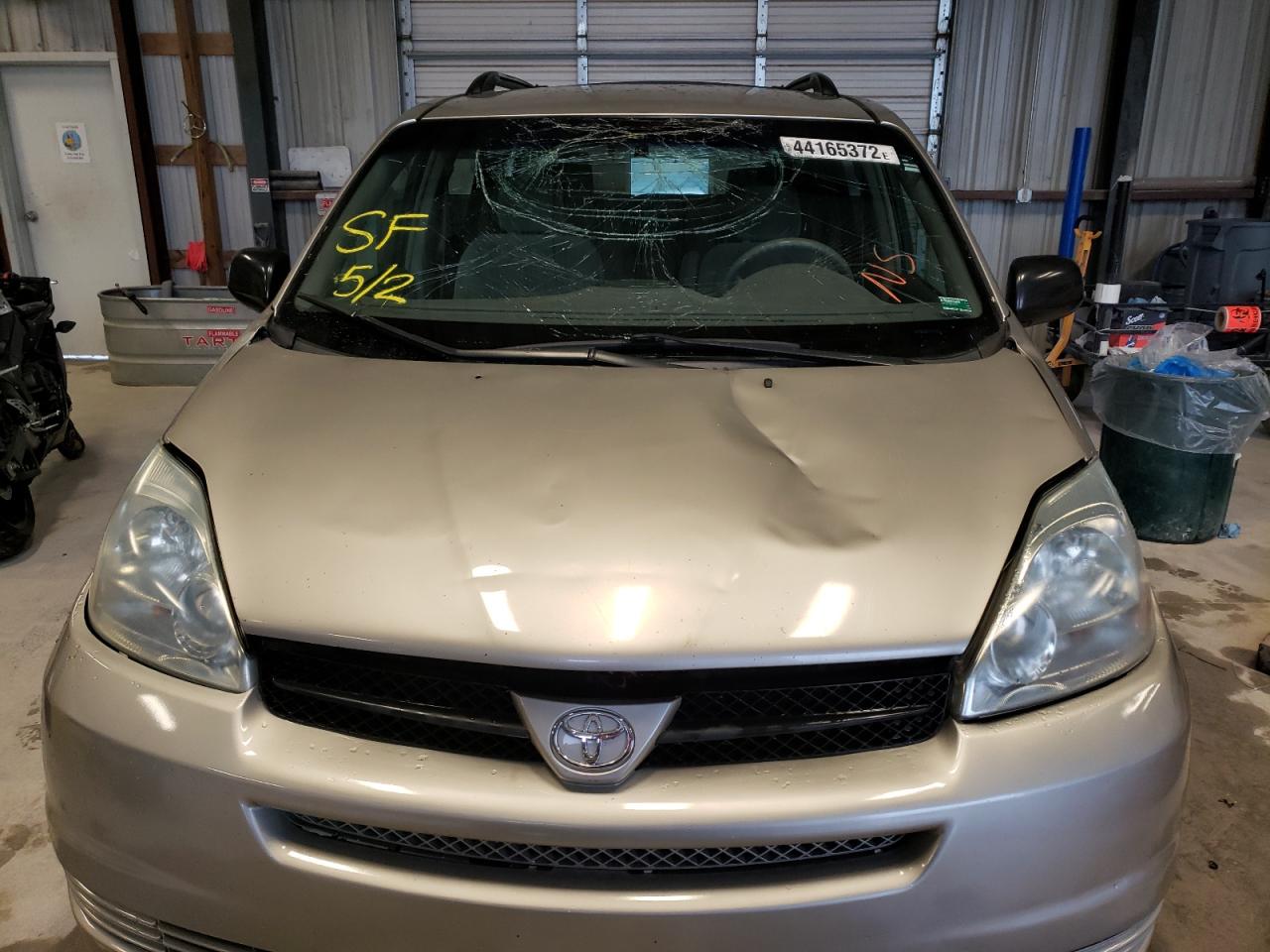Photo 9 from auction – 2004 TOYOTA SIENNA CE with VIN 5TDZA23C24S109259