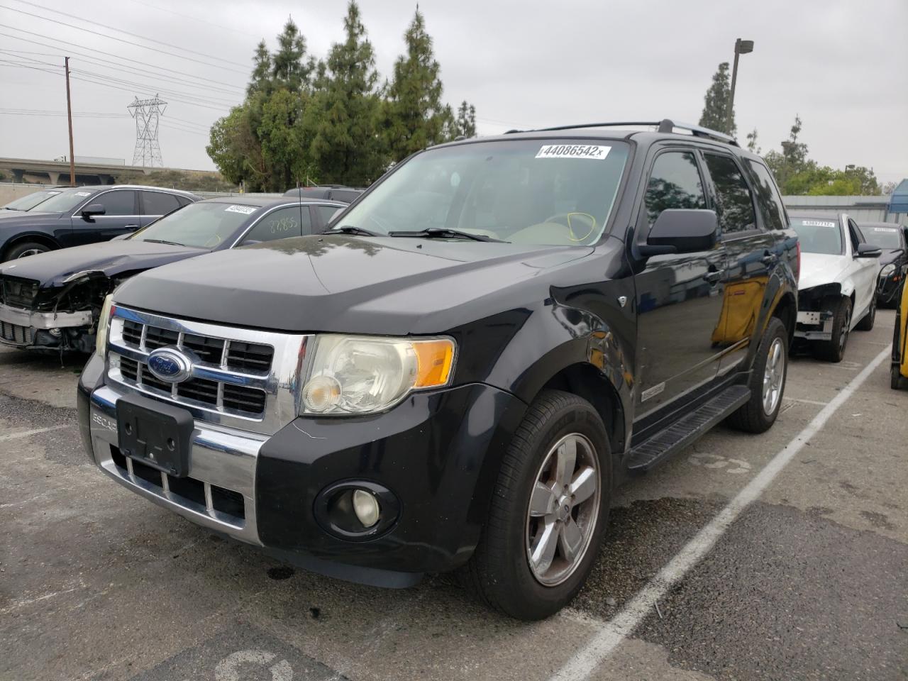 Photo 2 from auction – 2008 FORD ESCAPE LIM with VIN 1FMCU04108KE46598