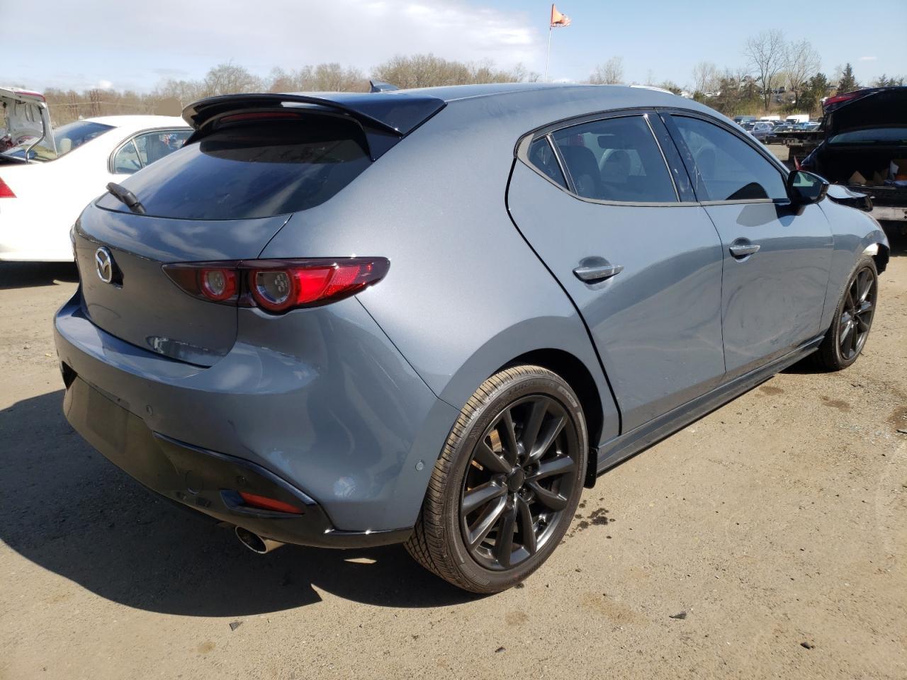 Photo 4 from auction – 2021 MAZDA 3 PREMIUM with VIN JM1BPBNY9M1400136
