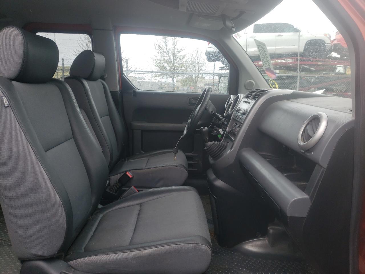 Photo 5 from auction – 2003 HONDA ELEMENT EX with VIN 5J6YH27653L035101