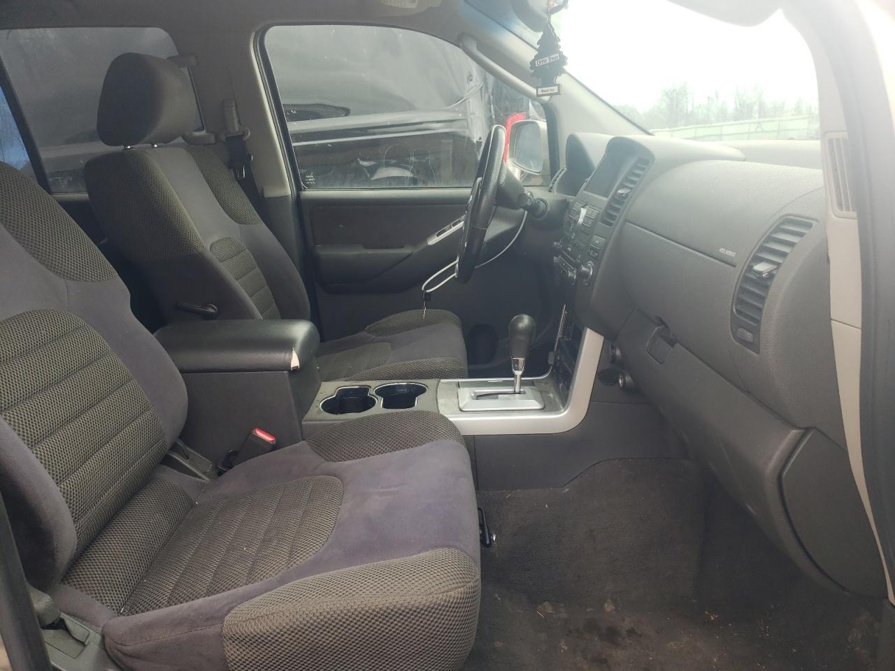 Photo 5 from auction – 2008 NISSAN PATHFINDER with VIN 5N1AR18B78C608030