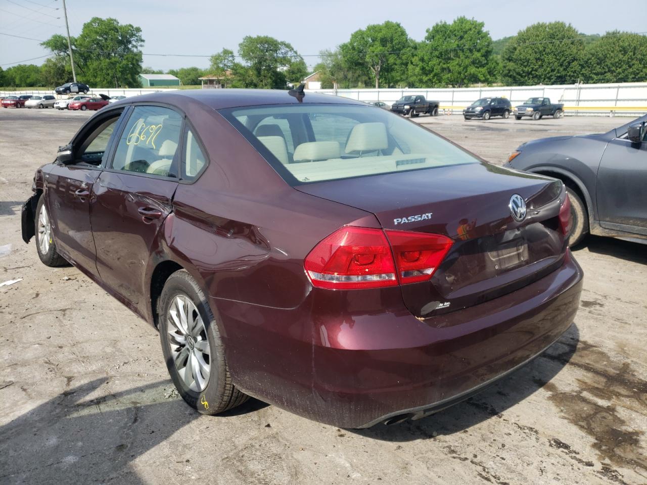 Photo 3 from auction – 2014 VOLKSWAGEN PASSAT S with VIN 1VWAP7A38EC016144