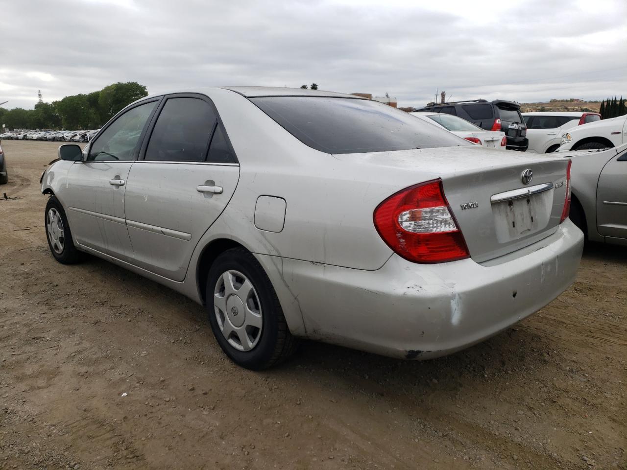 Photo 3 from auction – 2004 TOYOTA CAMRY LE with VIN 4T1BE32K74U350861