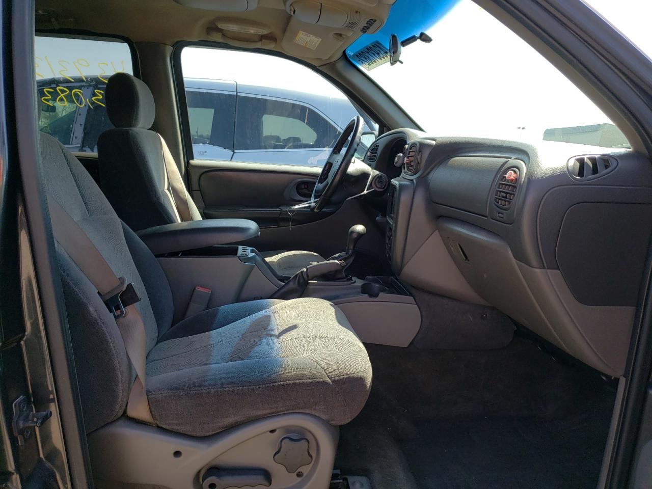 Photo 5 from auction – 2003 CHEVROLET TRAILBLAZE with VIN 1GNDT13S432271963