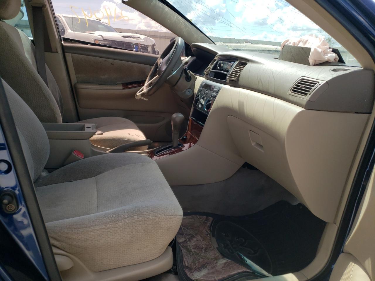 Photo 5 from auction – 2004 TOYOTA COROLLA CE with VIN JTDBR32E342048367