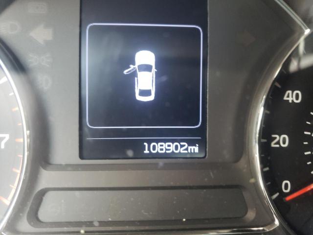 Photo 8 from auction – 2018 KIA FORTE LX with VIN 3KPFK4A73JE268475