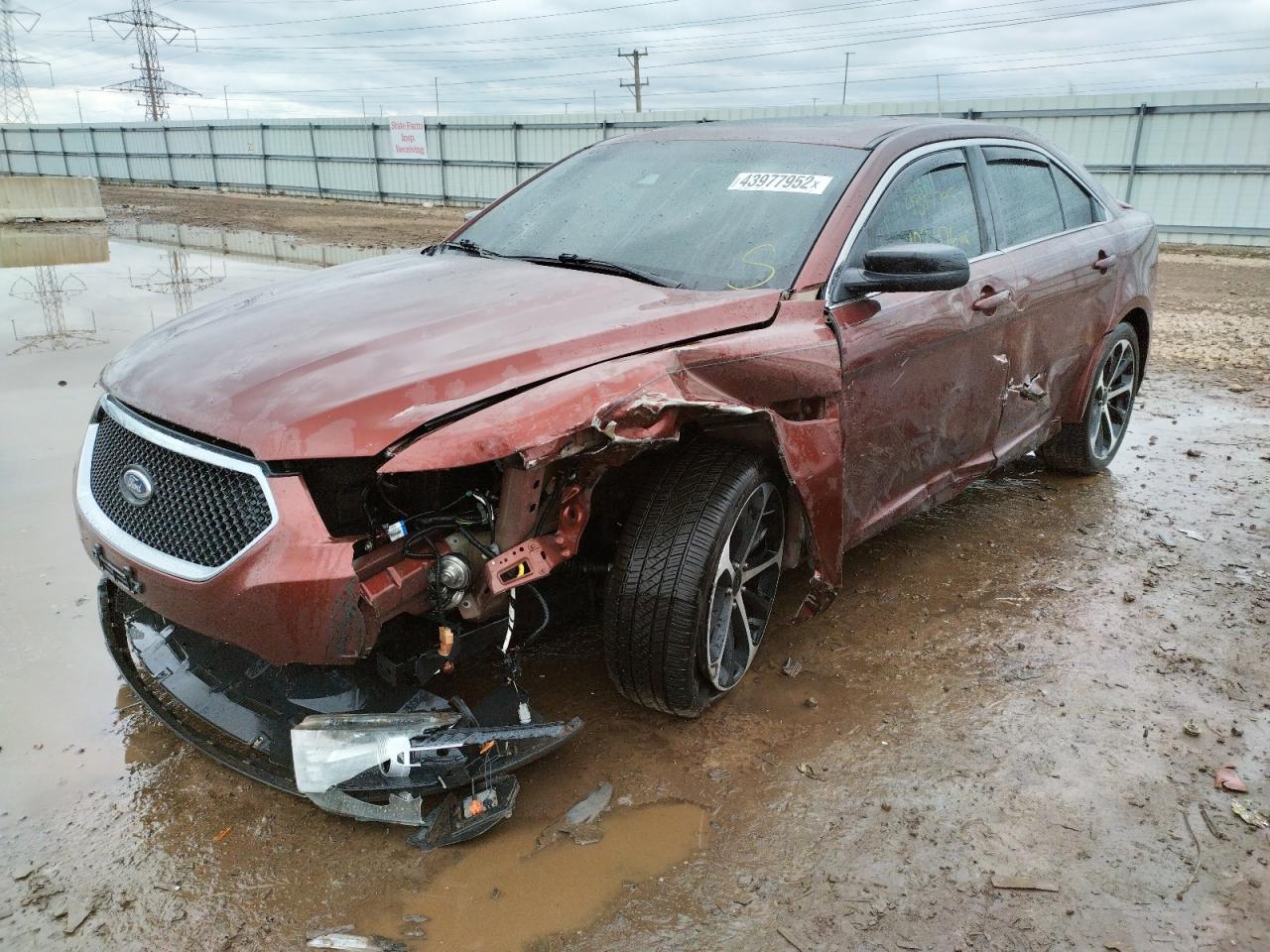 Photo 2 from auction – 2015 FORD TAURUS SHO with VIN 1FAHP2KT4FG164844