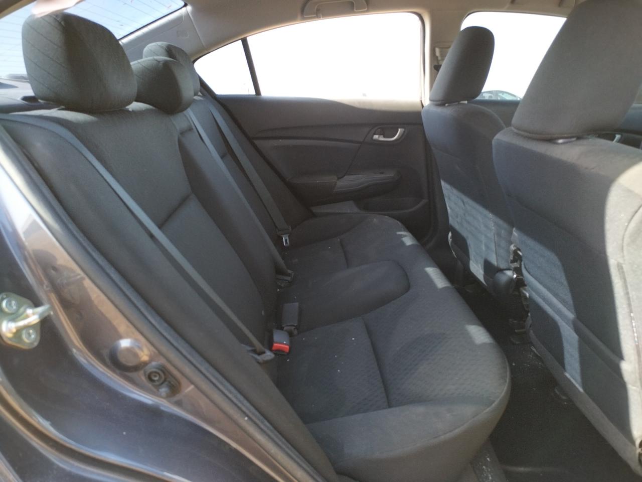 Photo 6 from auction – 2015 HONDA CIVIC LX with VIN 19XFB2F58FE096964