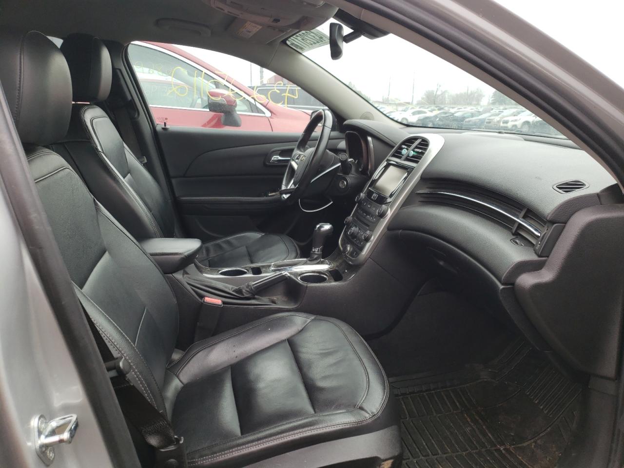 Photo 5 from auction – 2016 CHEVROLET MALIBU LIM with VIN 1G11E5SA2GF106412