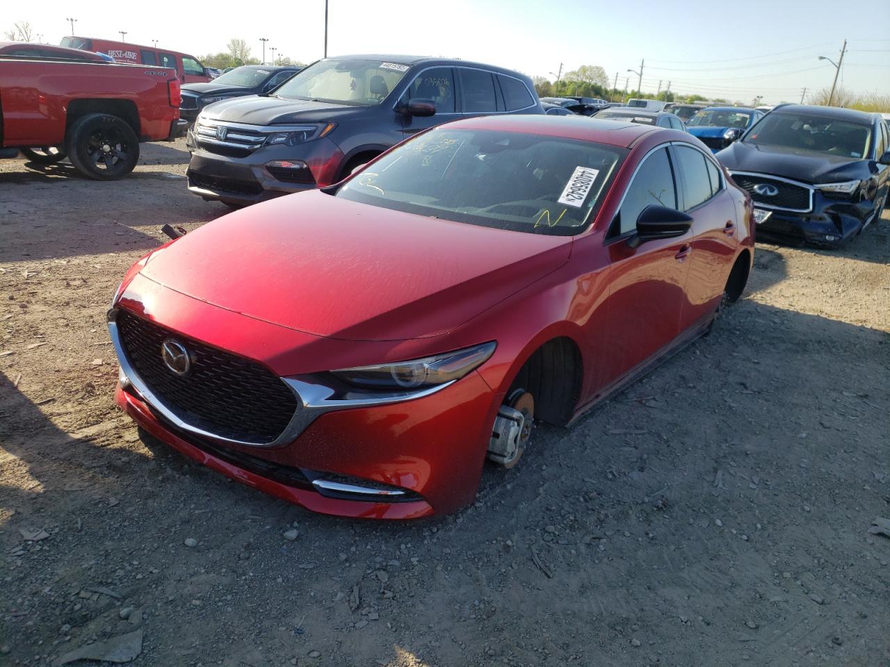 Foto 2 de la subasta – 2021 MAZDA 3 con VIN JM1BPBAY6M1320167